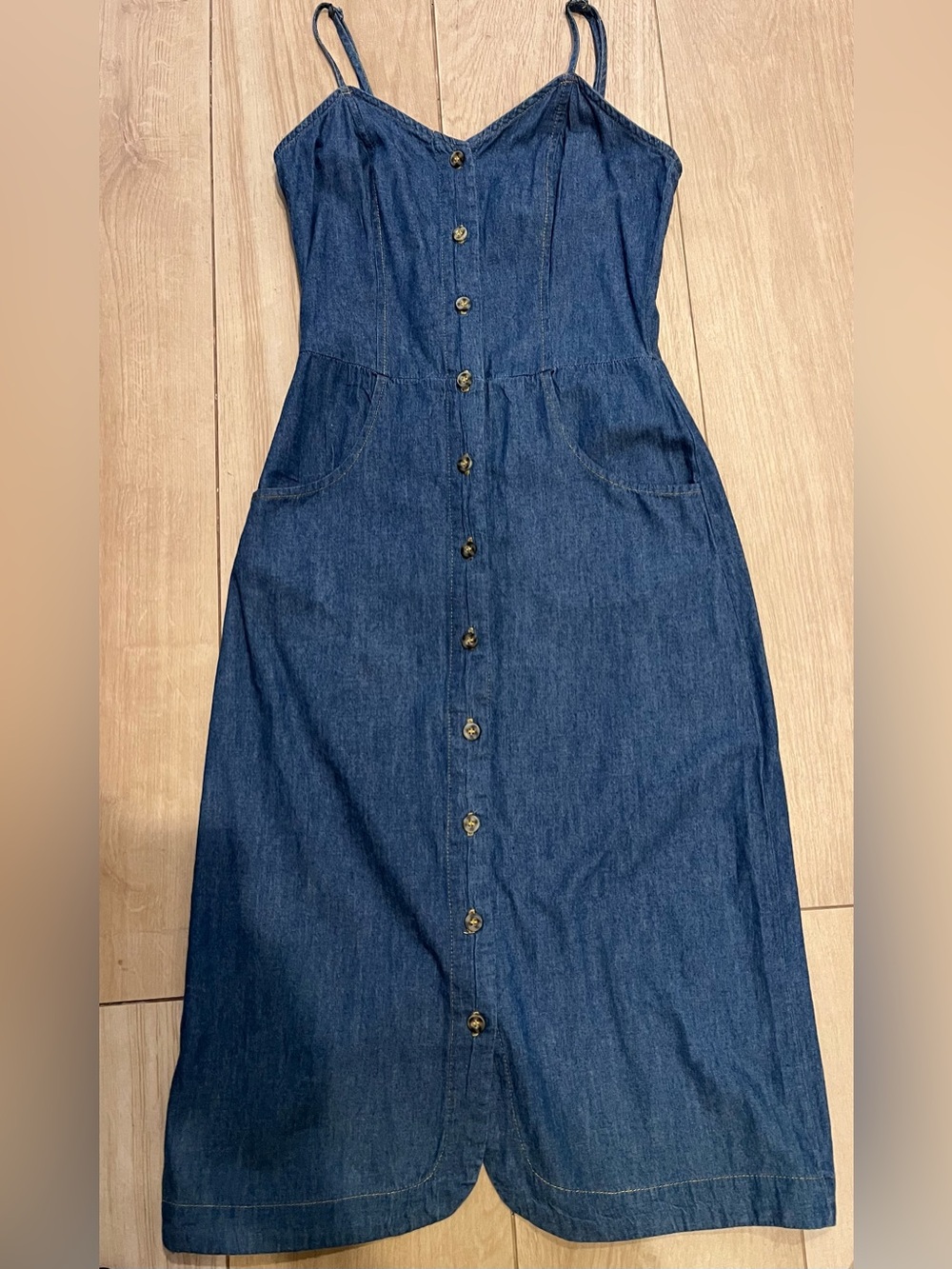 Mimi Chica denim button-front dress. 100 percent cotton. Size XS.